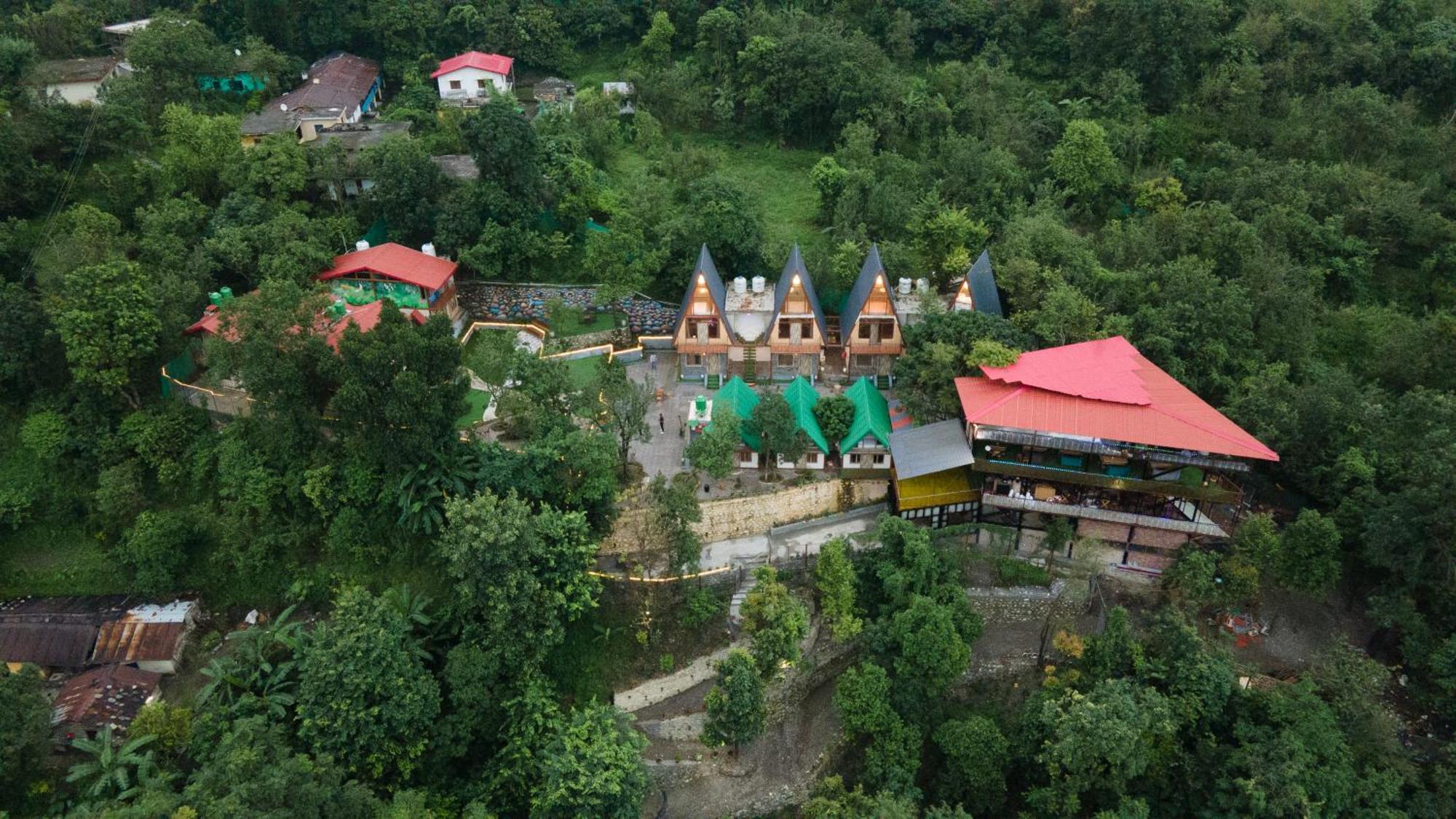 Mudras Grove Resort, Nainital Buitenkant foto