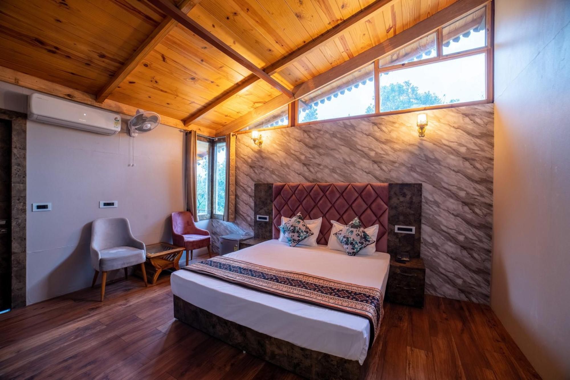 Mudras Grove Resort, Nainital Buitenkant foto