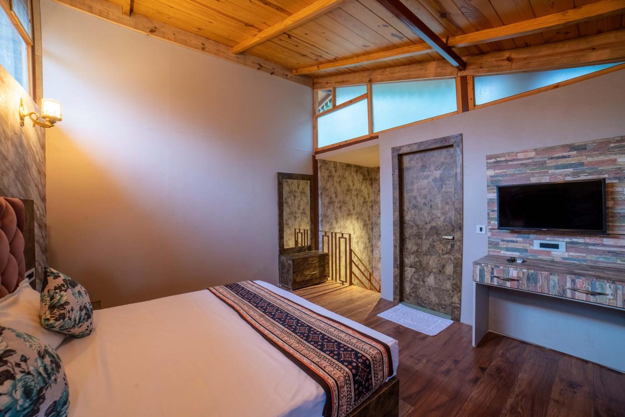 Mudras Grove Resort, Nainital Buitenkant foto