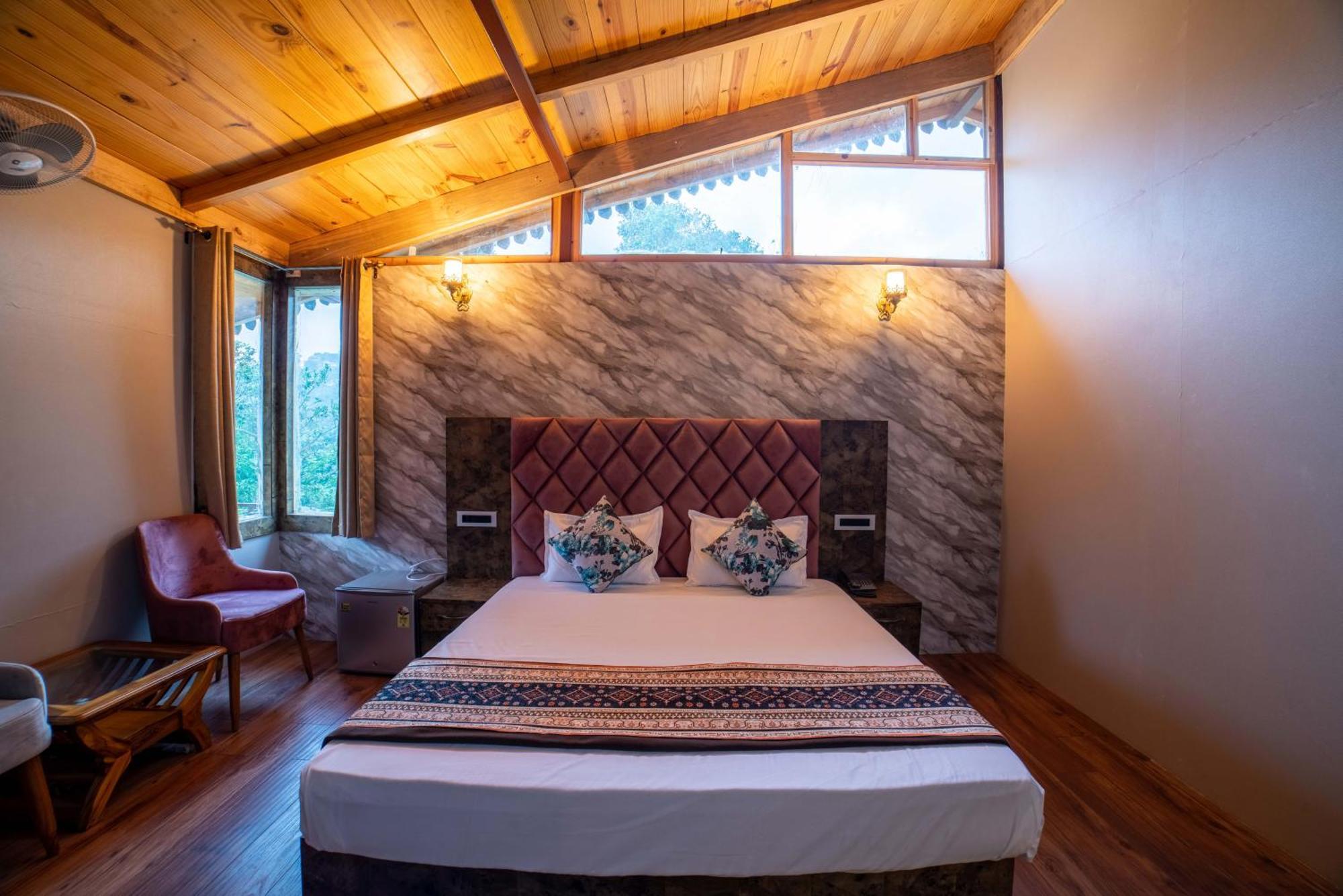 Mudras Grove Resort, Nainital Buitenkant foto