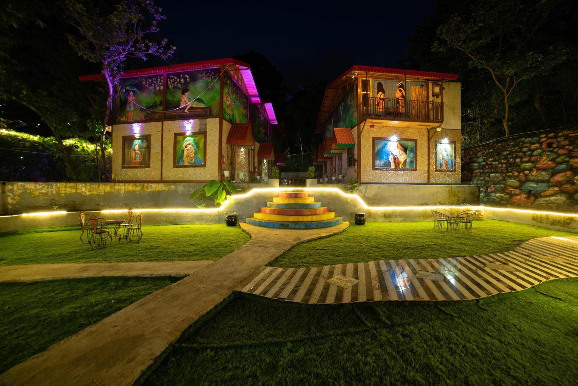 Mudras Grove Resort, Nainital Buitenkant foto